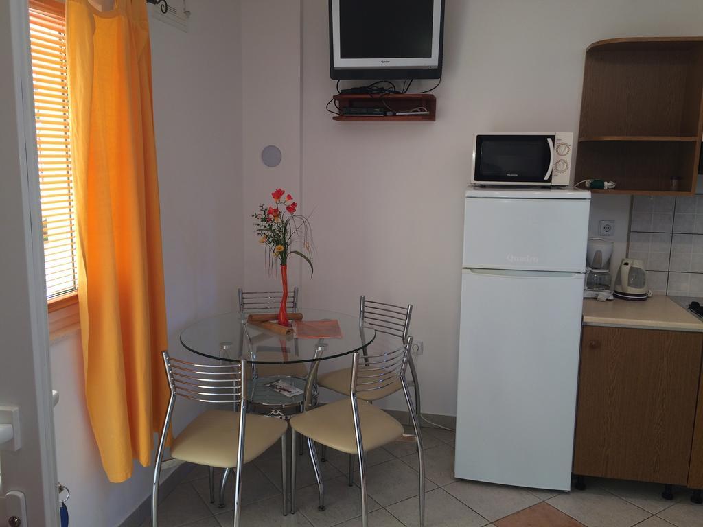 Apartment Kolundzic Novi Vinodolski Pokoj fotografie