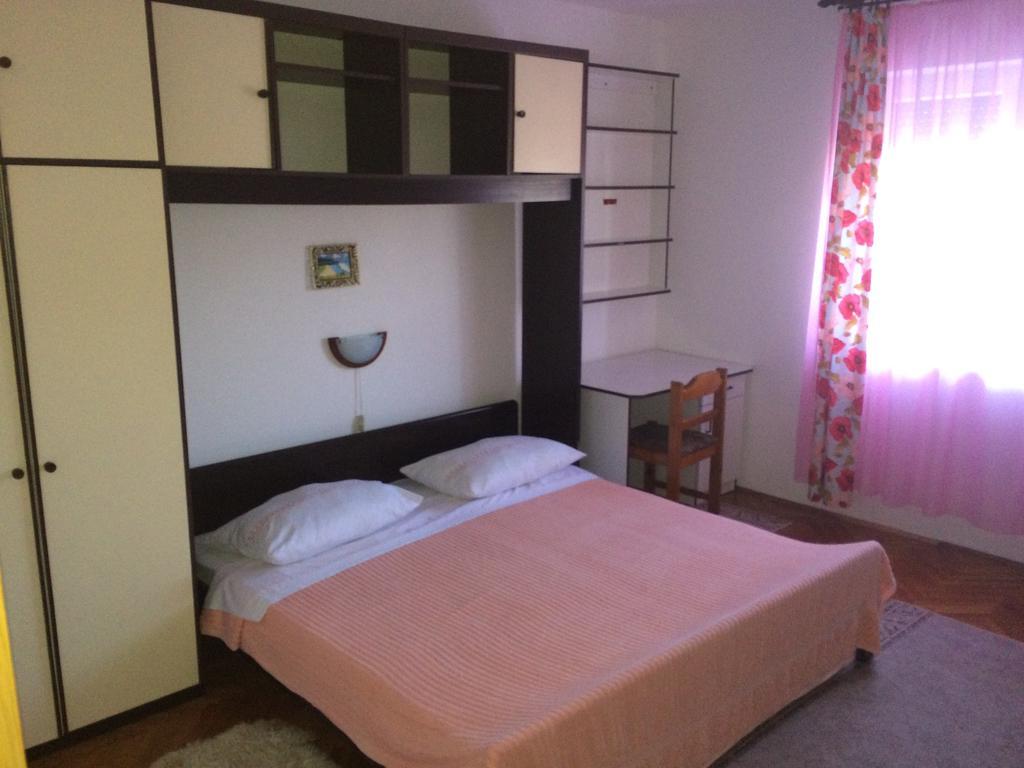 Apartment Kolundzic Novi Vinodolski Pokoj fotografie